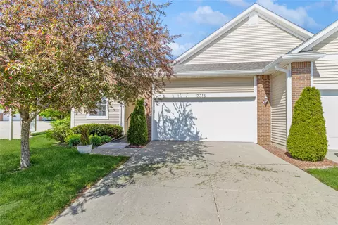 2315 Westwind Dr, Ames, IA 50010