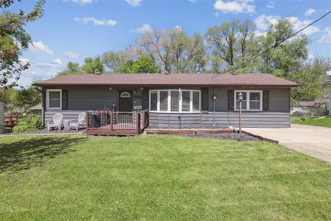 1019 Southdale Dr, Des Moines, IA 50315