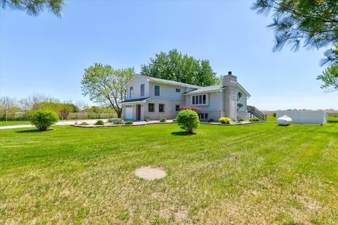 30324 190th St, Woodward, IA 50276