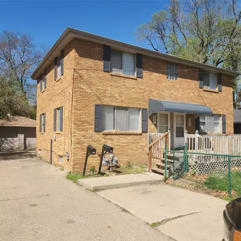 4217 Clinton Ave, Des Moines, IA 50310