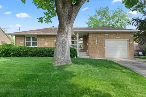 2511 53rd St, Des Moines, IA 50310