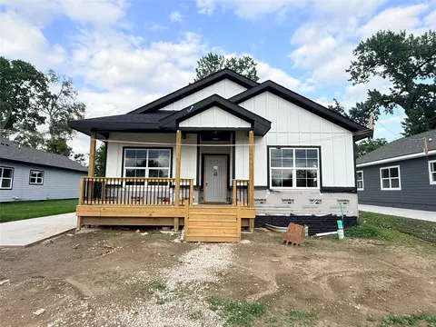 819 SE 11th Street St, Des Moines, IA 50309