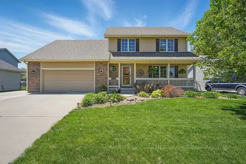 1208 10th Avenue Pl SE, Altoona, IA 50009