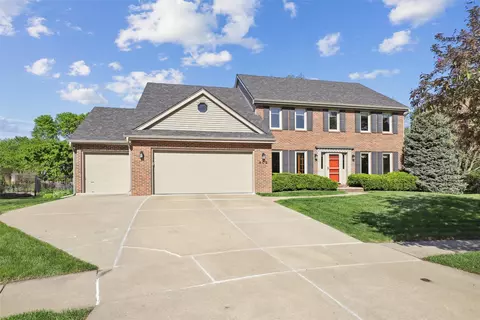 409 Stone Cir, West Des Moines, IA 50265