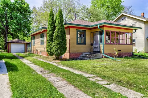 720 10th St, Ames, IA 50010