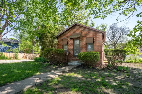 2315 SW 11th St, Des Moines, IA 50315