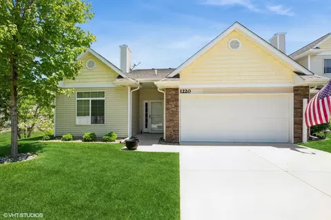 1220 SE Birch Ln, Ankeny, IA 50021