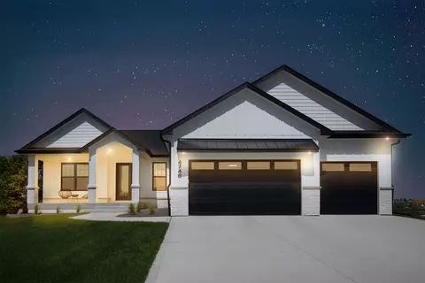 4748 Hillsdale Dr, Urbandale, IA 50322