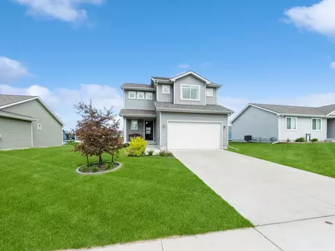 117 NE Monroe Ave, Elkhart, IA 50073