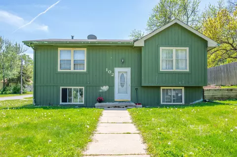 102 Wall Ave, Des Moines, IA 50315