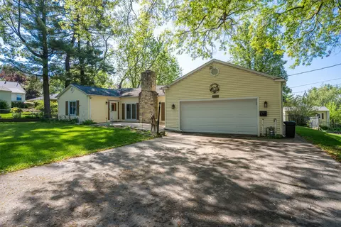 2819 Wisconsin Ave, Des Moines, IA 50317