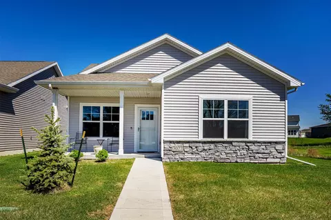 3077 NW Irvinedale Dr, Ankeny, IA 50023