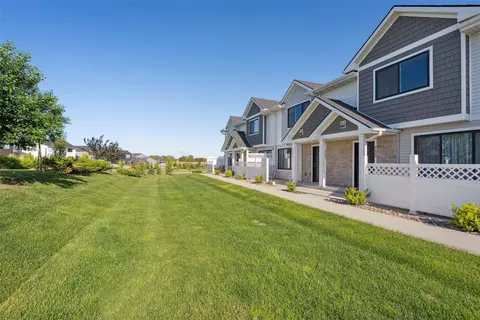 2642 SE Osier Ave, West Des Moines, IA 50265