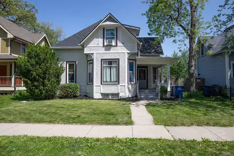 1143 27th St, Des Moines, IA 50311