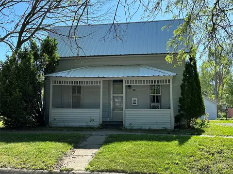 315 4th Ave N, Winterset, IA 50273