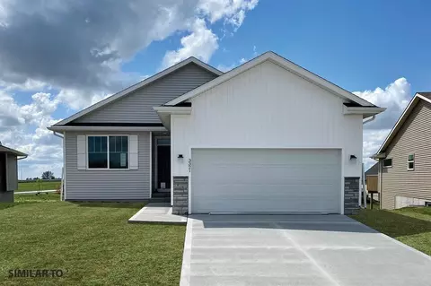 2005 Waller Ave, Norwalk, IA 50211