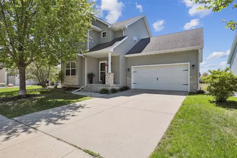 120 SE Booth Ave, Waukee, IA 50263