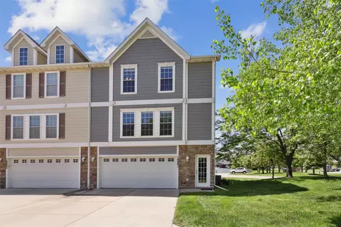 8302 Westown Pkwy #10001, West Des Moines, IA 50266