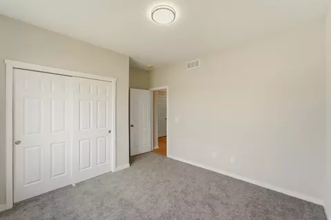 Bedroom - 403 Varley Ln, Stuart, IA 50250 photo 5 of 6