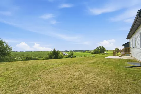 Exterior - 403 Varley Ln, Stuart, IA 50250 photo 3 of 4