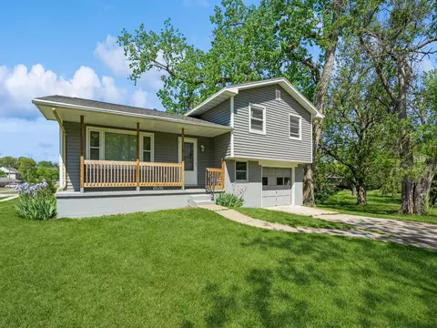 202 NW 4th St, Panora, IA 50216