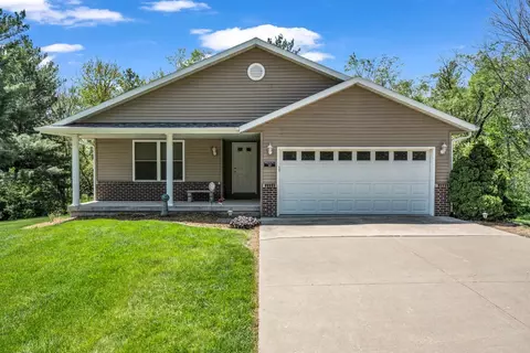 501 E 19th St S #10, Newton, IA 50208