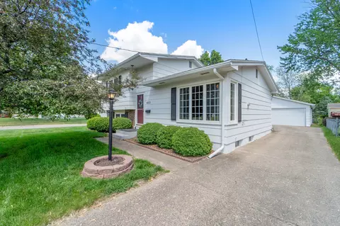 4313 69th St, Urbandale, IA 50322
