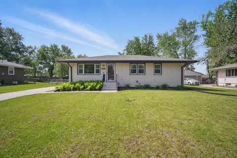 260 Waukee Ave, Waukee, IA 50263