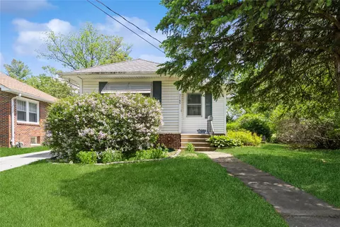 3145 SW 13th Pl, Des Moines, IA 50315