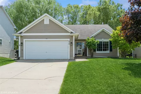 939 NE Otter Ridge Cir, Ankeny, IA 50021