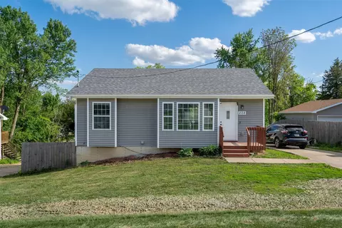 208 Mckinley Ave, Des Moines, IA 50315