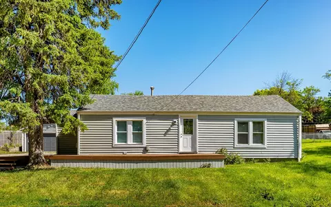 4212 SW 7th St, Des Moines, IA 50315