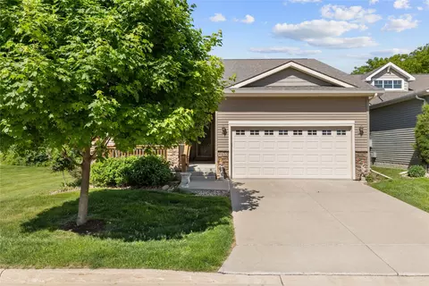 4400 132nd St, Urbandale, IA 50323