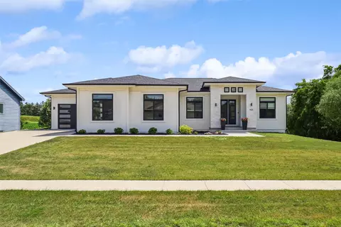 1401 W 14th Ave, Indianola, IA 50125