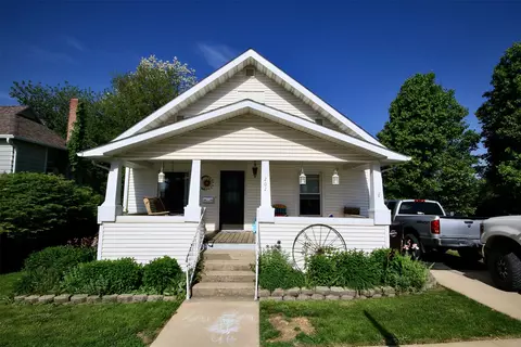 202 NW Church St, Leon, IA 50144