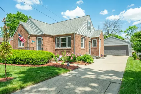 4027 39th Pl, Des Moines, IA 50310