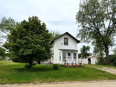 1013 E 10th St N, Newton, IA 50208