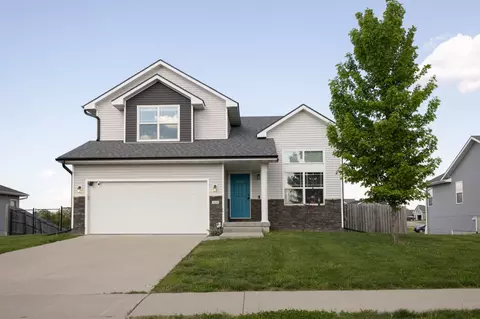 426 Wildcat Ct, Stuart, IA 50250