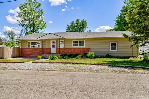 302 E Sycamore St, Ogden, IA 50212