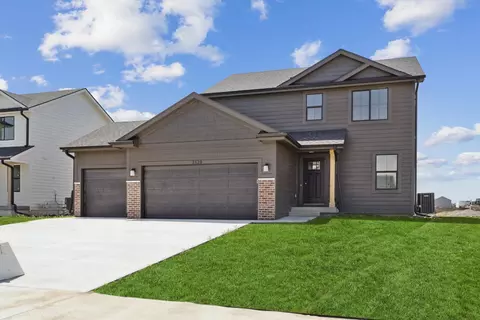2520 NW Linwood Ct, Ankeny, IA 50023