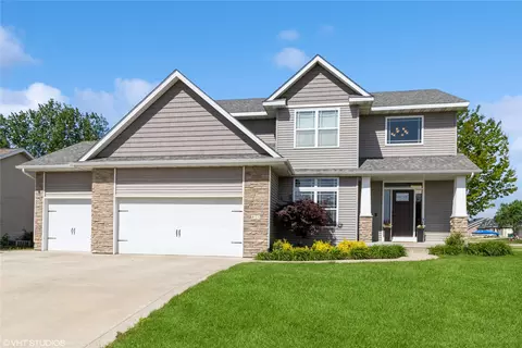 811 N T Ct, Indianola, IA 50125