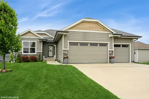 2817 Partlow St, Norwalk, IA 50211