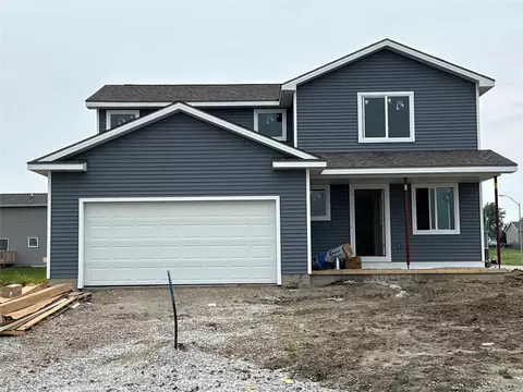 315 NE Chalet St, Elkhart, IA 50073