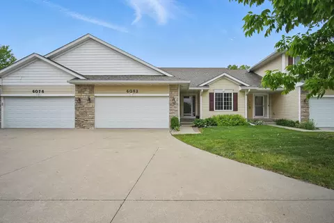 6082 Sheffield Cir, Johnston, IA 50131