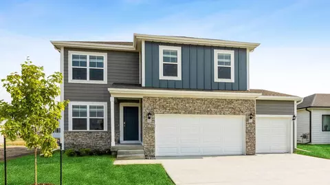 2510 E 47th St, Des Moines, IA 50317