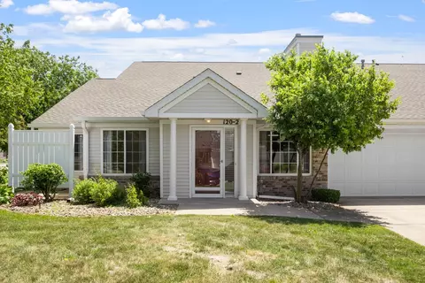 120 NW Georgetown Blvd #2, Ankeny, IA 50023