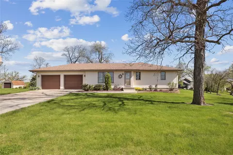 14492 S 72nd Ave E, Lynnville, IA 50153