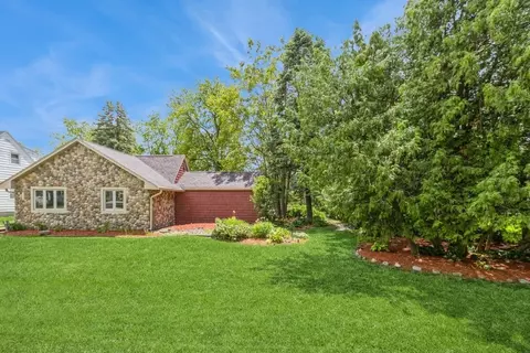 730 Walnut St, Waukee, IA 50263