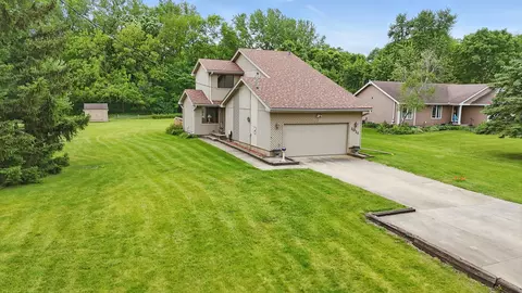 1011 NE 60th Ave, Des Moines, IA 50313
