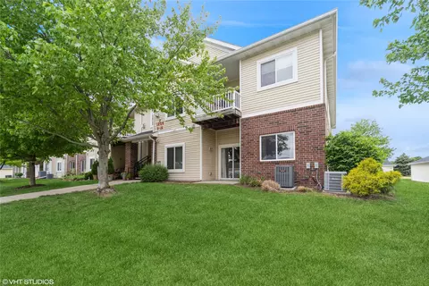 1206 NE 5th Ln #F14, Ankeny, IA 50021
